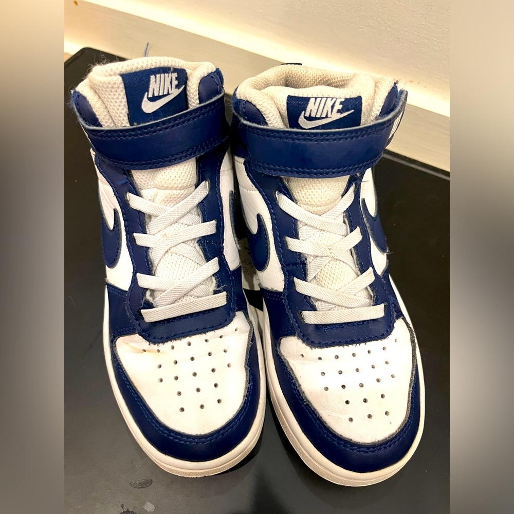 Nike little boys court sneakers size 13